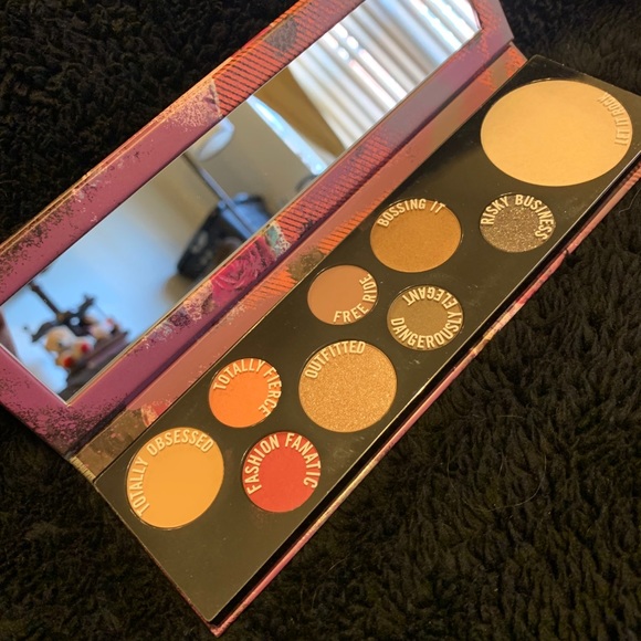 MAC Risk Taker Palette - Picture 3 of 6